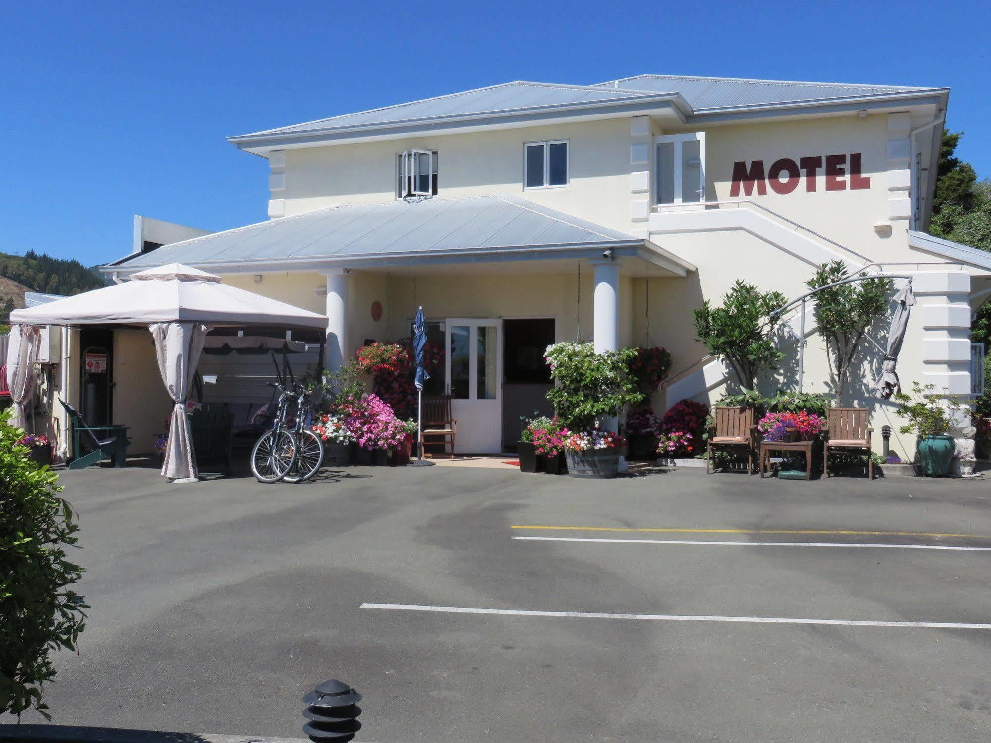 Boutique Motel Nelson Exterior photo